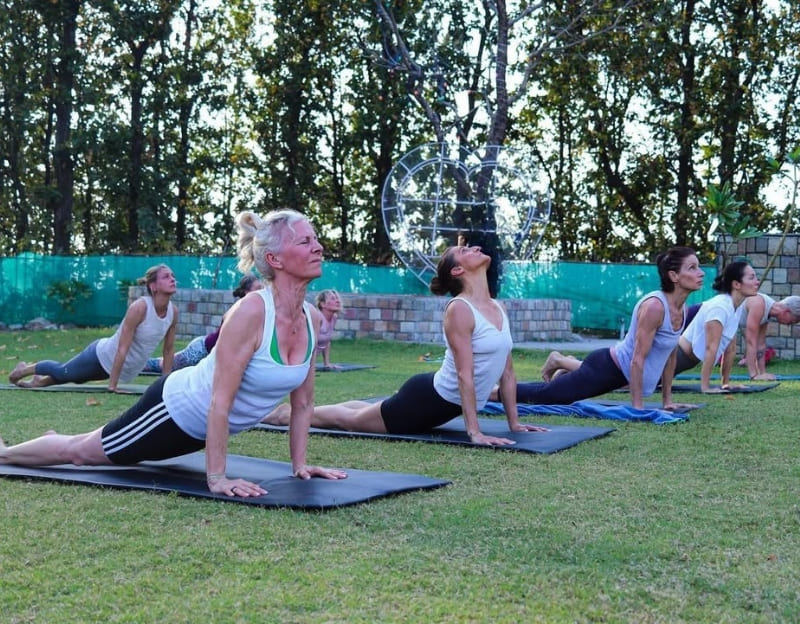 Best yoga Retreat in rishikesh